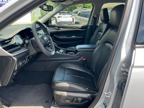 Used 2022 Jeep Grand Cherokee Limited 4xe AWD/4WD image 4