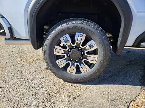 New 2026 GMC Sierra 2500 Denali w/ Denali Reserve Package image 30