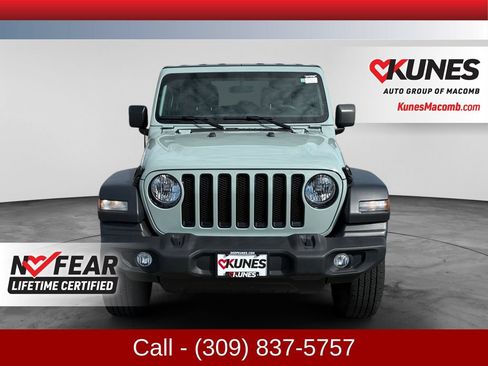 Used 2023 Jeep Wrangler Unlimited Sport AWD/4WD image 2