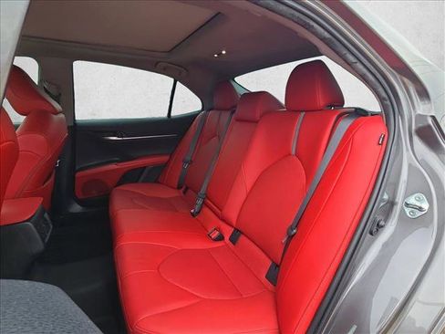 Used 2022 Toyota Camry XSE FWD image 17