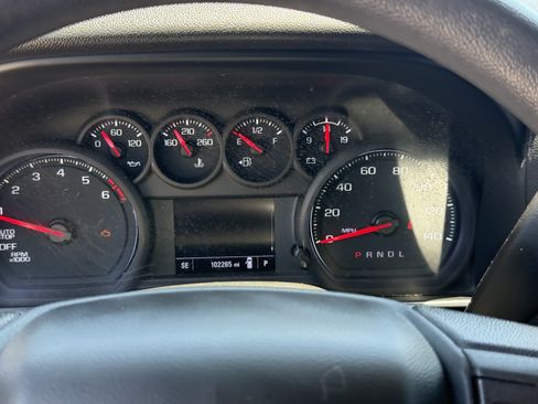 Used 2022 Chevrolet Silverado 1500 Custom RWD image 17