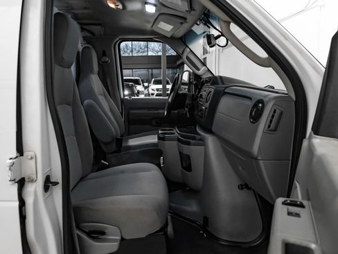 Used 2014 Ford E-350 and Econoline 350 Super Duty w/ Power Group image 28