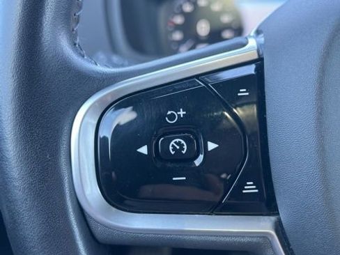 Used 2022 Volvo XC90 T6 Inscription w/ Advanced Package image 11