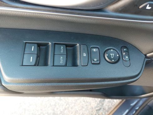 Used 2022 Honda CR-V Touring image 29