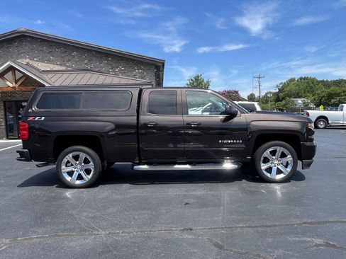 Used 2019 Chevrolet Silverado 1500 LT w/ LPO, Chrome Package AWD/4WD image 25