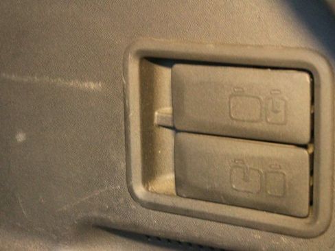 Used 2019 GMC Terrain SLE w/ Driver Convenience Package image 17