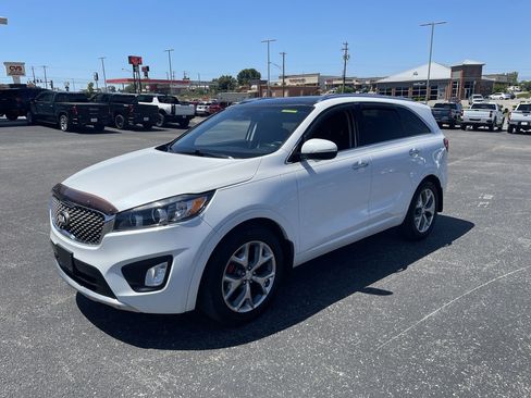 Used 2018 Kia Sorento SX FWD image 1