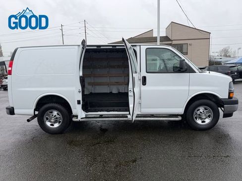 Used 2024 Chevrolet Express 2500 Work Van w/ Driver Convenience Package image 34