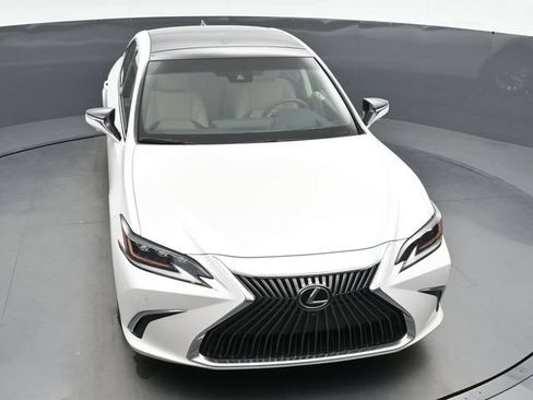 Used 2019 Lexus ES 350 Ultra Luxury w/ Accessory Package 2 FWD image 37