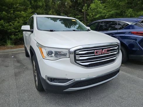 Used 2019 GMC Acadia SLT w/ LPO, Cargo Package FWD image 4