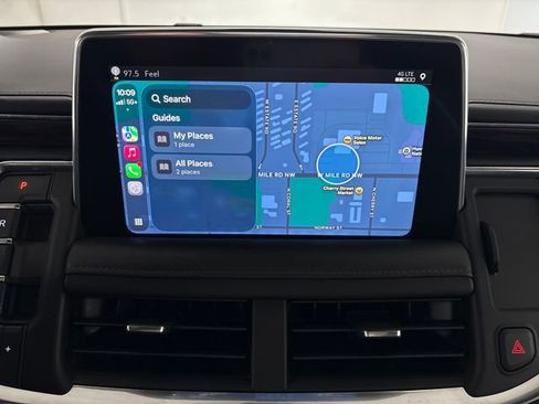 Used 2021 Chevrolet Suburban Z71 image 43