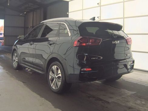 Used 2022 Kia Niro EX w/ Cold Weather Package image 6