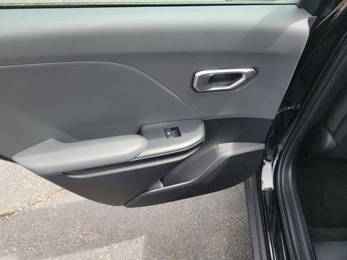 Used 2025 Kia K4 FWD image 16