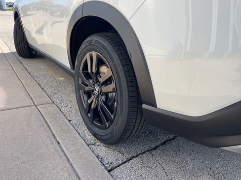 New 2026 Honda HR-V Sport image 17