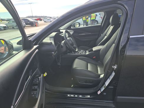 Used 2025 MAZDA CX-30 AWD 2.5 S w/ Preferred Package image 4