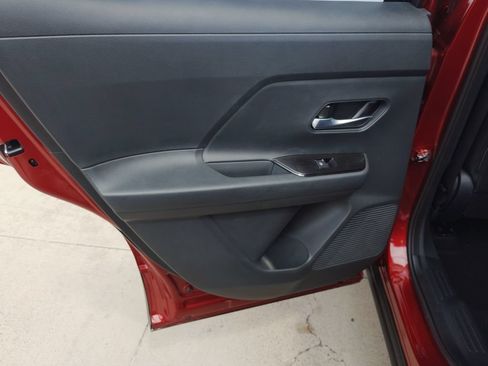 New 2026 Nissan Kicks SR w/ Cold Weather Package AWD/4WD image 11