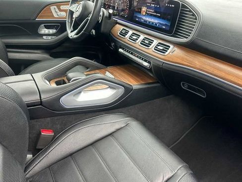 Used 2024 Mercedes-Benz GLE 450e 4MATIC image 16