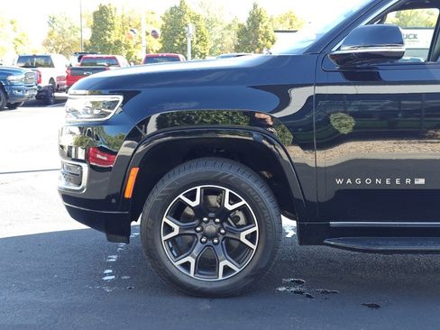 Used 2024 Jeep Wagoneer L Series III w/ Flexible Seating Group image 33