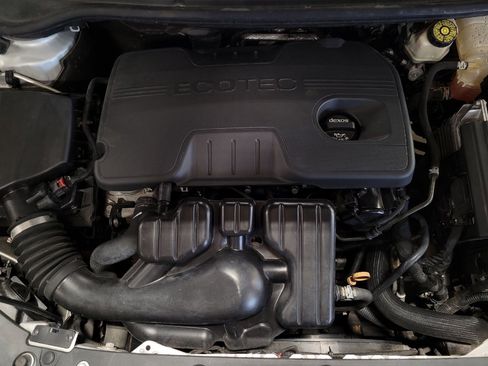 Used 2015 Buick Verano FWD image 30
