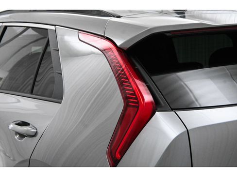 New 2026 Kia Niro Wind w/ Wind Preserve Package FWD image 10