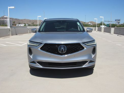Certified 2023 Acura MDX FWD w/ Technology Package image 3