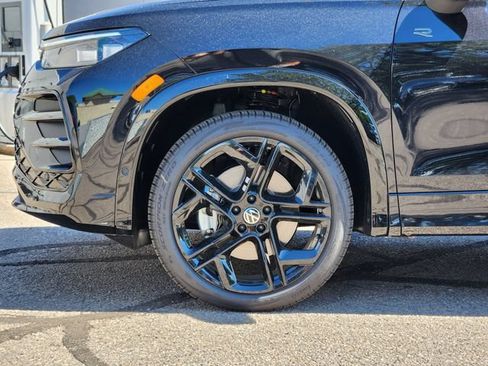 New 2026 Volkswagen Tiguan SE R-Line AWD/4WD image 8