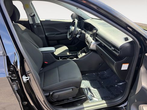 Used 2024 Hyundai Kona SEL FWD image 19