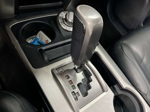 Used 2013 Toyota 4Runner Limited AWD/4WD image 18