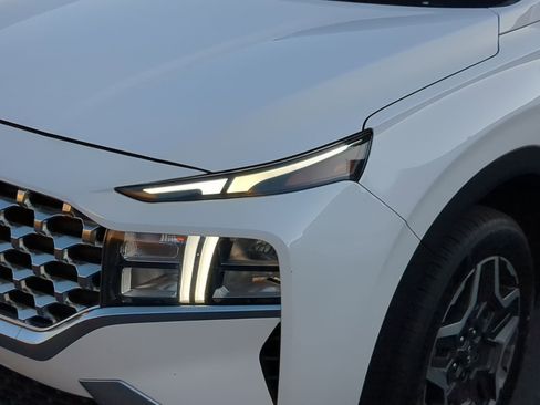 Used 2023 Hyundai Santa Fe SEL Premium image 12