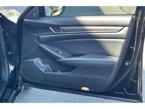 Used 2021 Honda Accord EX-L image 20