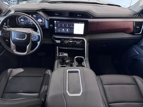 Certified 2022 GMC Sierra 1500 Denali w/ Technology Package AWD/4WD image 14