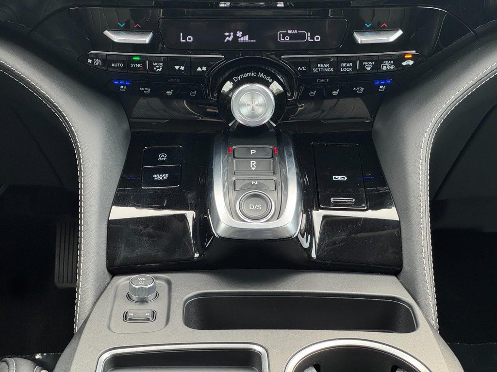 Certified 2026 Acura MDX w/ Advance Package AWD/4WD image 19