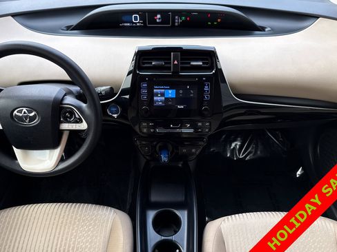 Used 2018 Toyota Prius Two image 14