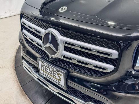 Used 2023 Mercedes-Benz GLB 250 image 8