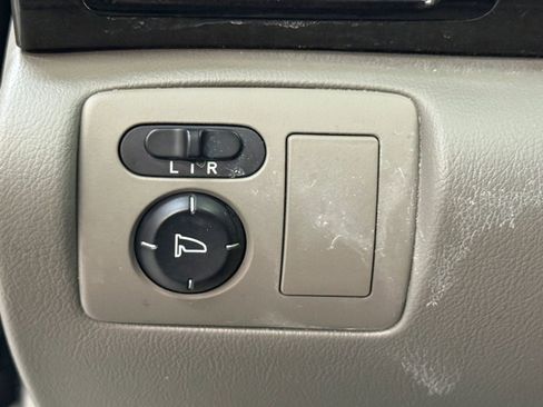 Used 2010 Acura RL AWD/4WD image 24