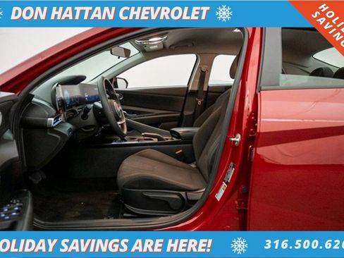 Used 2024 Hyundai Elantra SEL image 5