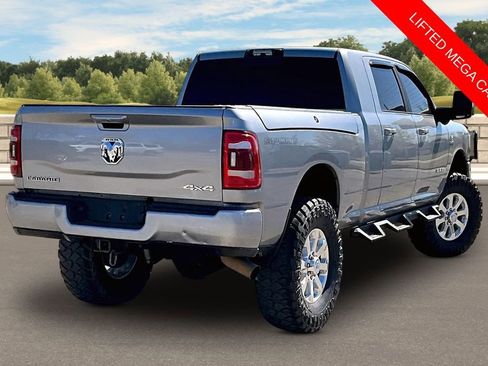 Used 2023 RAM 3500 Laramie AWD/4WD image 8
