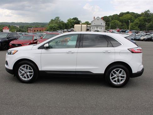 Used 2024 Ford Edge SEL w/ Class II Trailer Tow Package image 5