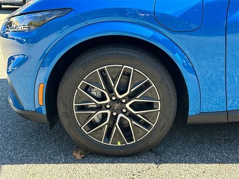 New 2025 Ford Mustang Mach-E Premium image 11