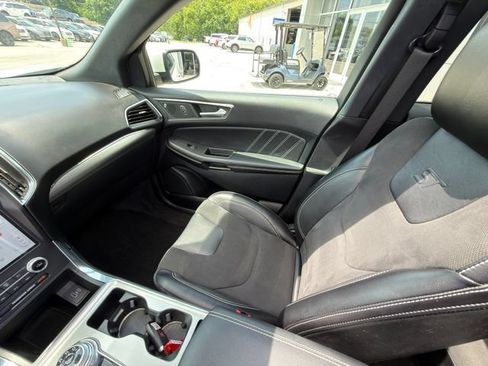 Used 2022 Ford Edge ST w/ Equipment Group 401A AWD/4WD image 22
