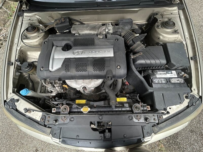 Used 2005 Hyundai Elantra GLS FWD image 16