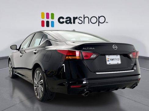 Used 2023 Nissan Altima 2.5 SL AWD/4WD image 3