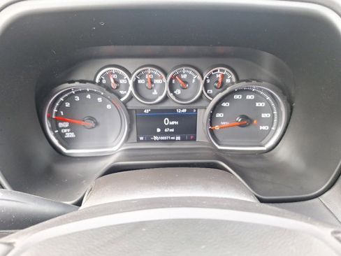 Used 2021 Chevrolet Suburban Z71 w/ Z71 Signature Package image 22