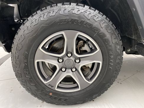 Used 2018 Jeep Wrangler Unlimited Sport S image 24