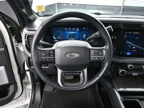 Used 2025 Ford F250 Platinum AWD/4WD image 29