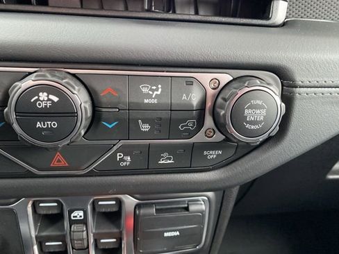 New 2026 Jeep Wrangler Unlimited Rubicon image 26