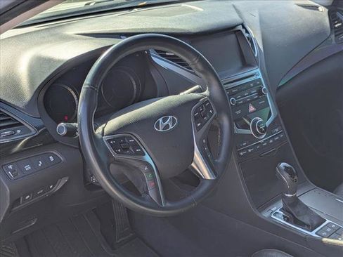 Used 2017 Hyundai Azera Limited image 9