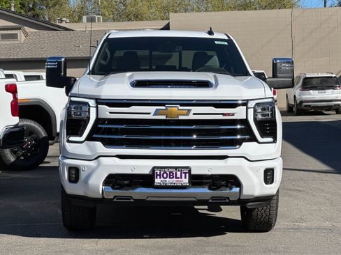 New 2026 Chevrolet Silverado 2500 LT w/ Z71 Chrome Sport Edition AWD/4WD image 8