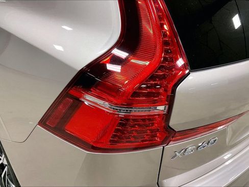 Used 2024 Volvo XC60 B5 Plus w/ Climate Package AWD/4WD image 23