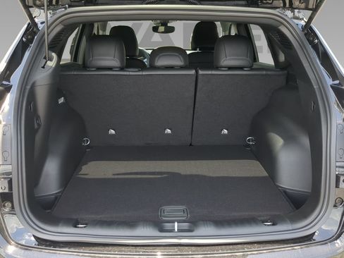 New 2025 Jeep Compass Latitude w/ Convenience Group image 17